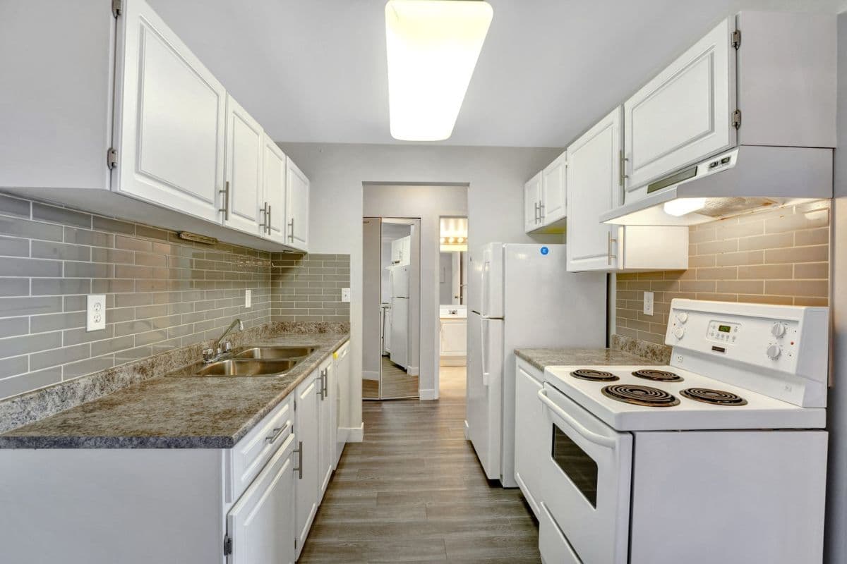 Fraser Place Apartments - Photo 6