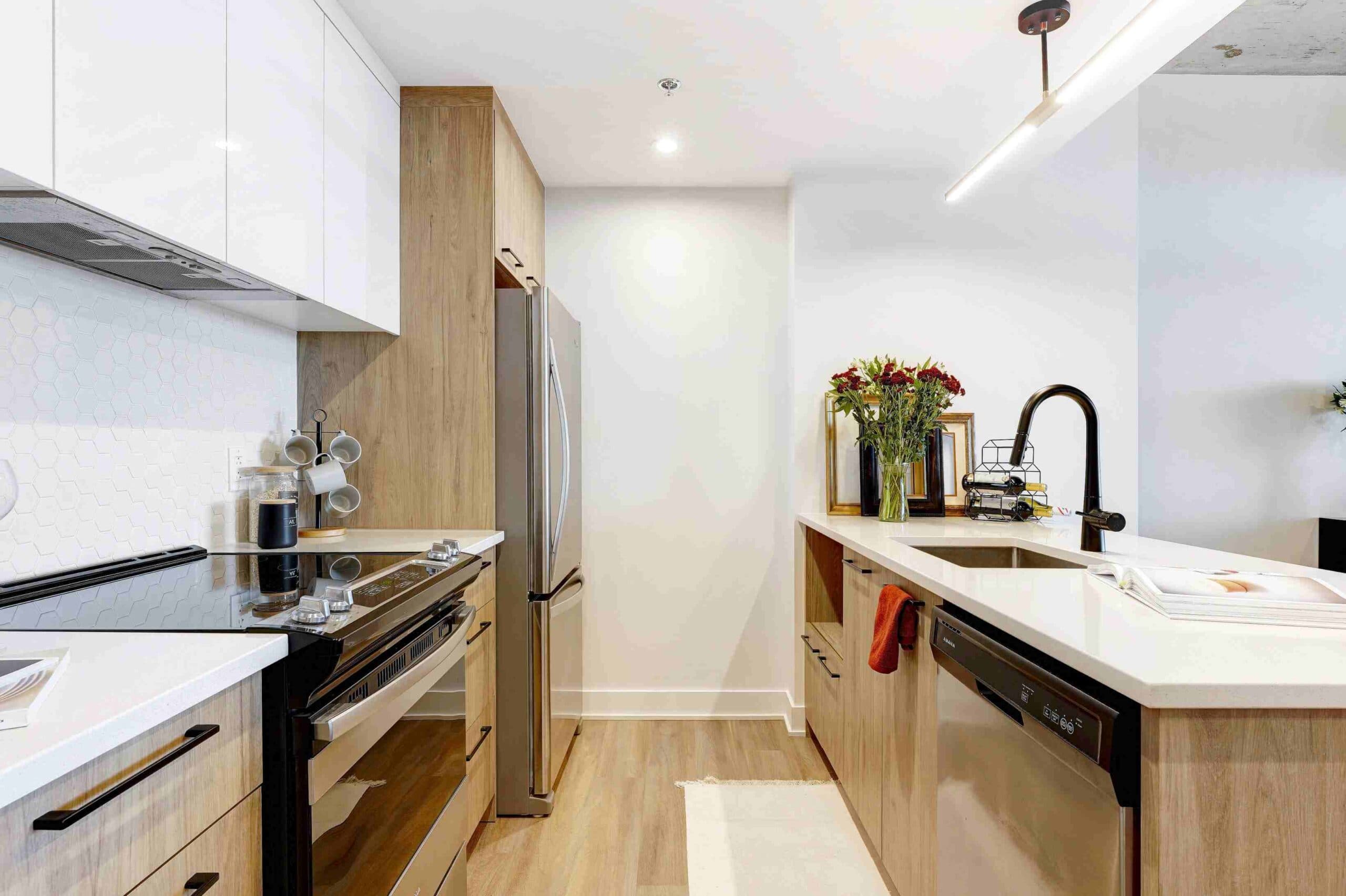 Market Apartments — apartment/condo - Photo 7