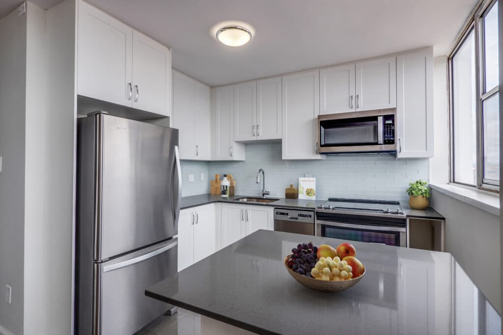 Wellesley Apatments — Downtown 1 Bedroom - Photo 4