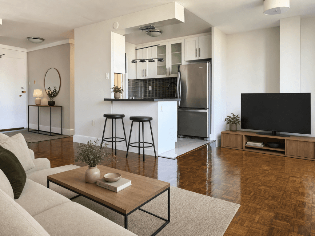 Castellana — Downtown Jr 1 Bedroom - Photo 2