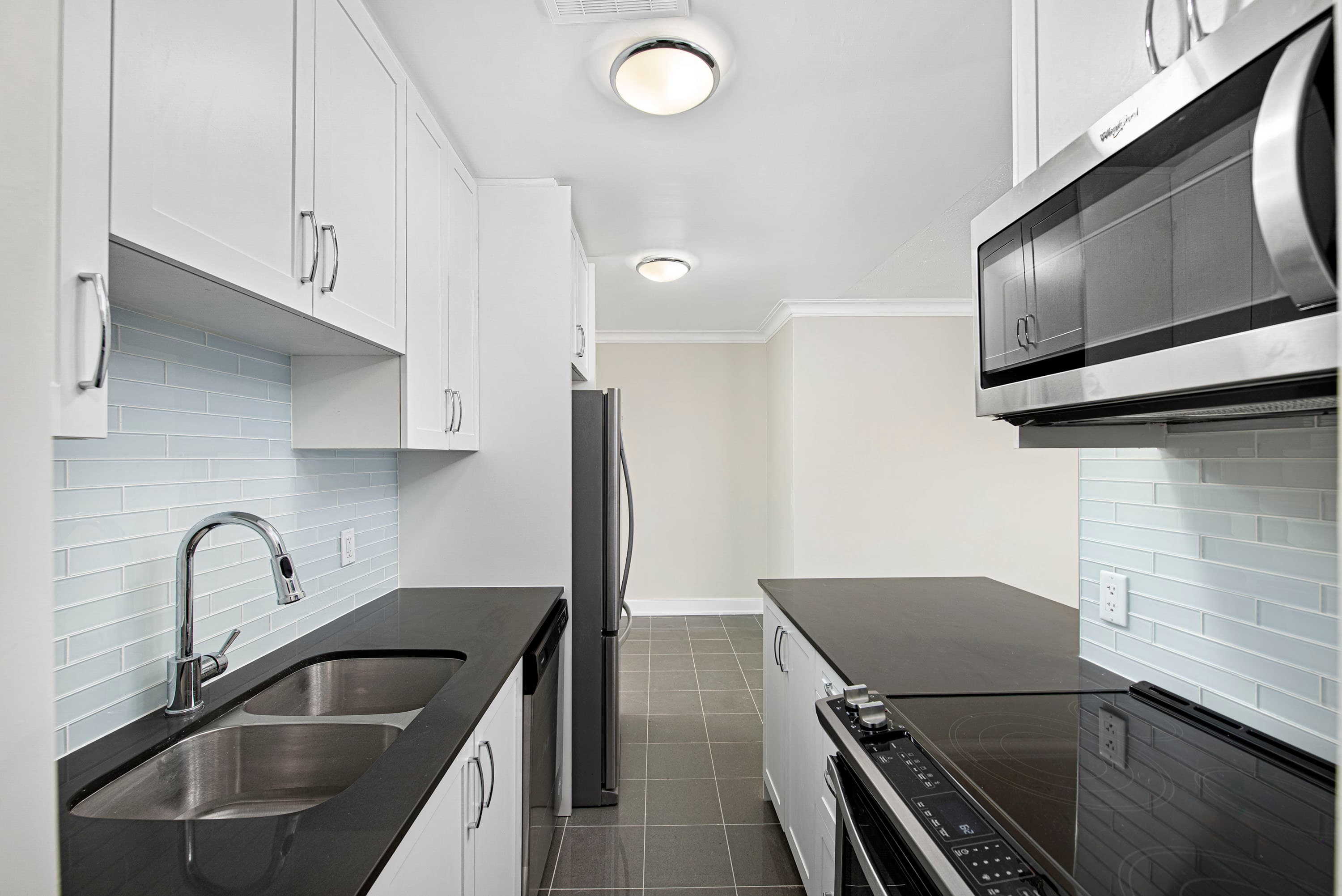 Pavillion Apartments — Parkdale Studio (Bachelor) - Photo 11