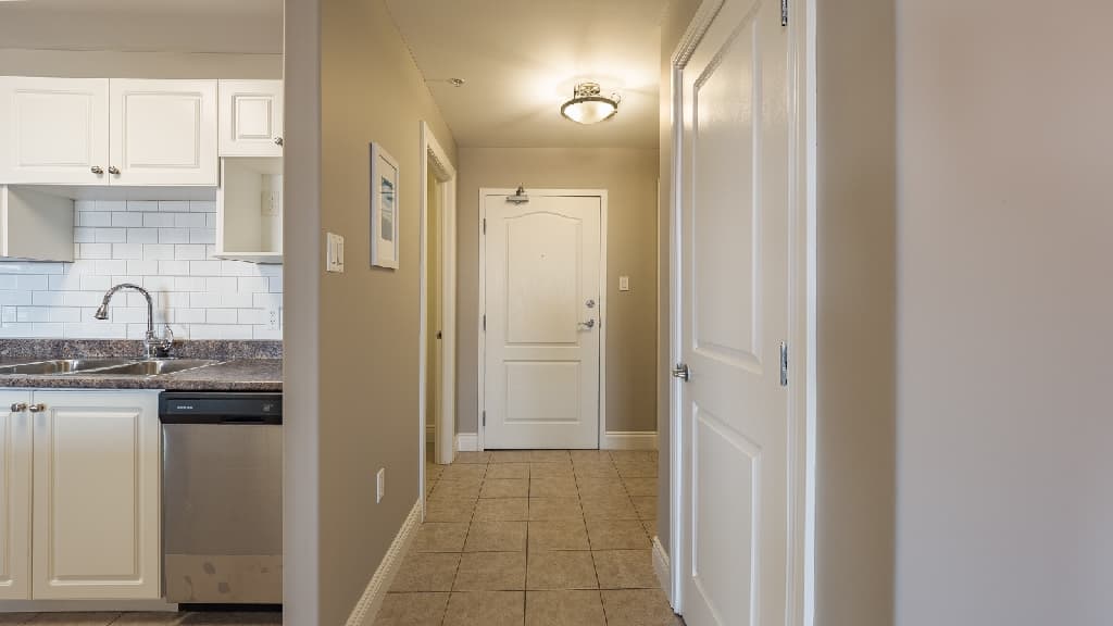 Bedford Heights Apartments — Bedford 2 Bedrooms - Photo 28