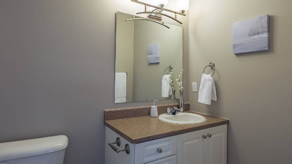 Bedford Heights Apartments 2 — Bedford 2 Bedrooms - Photo 25