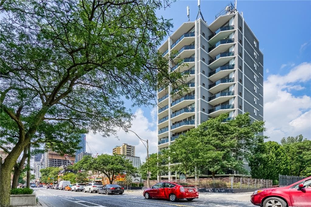 Castellana — Downtown Jr 1 Bedroom - Photo 6
