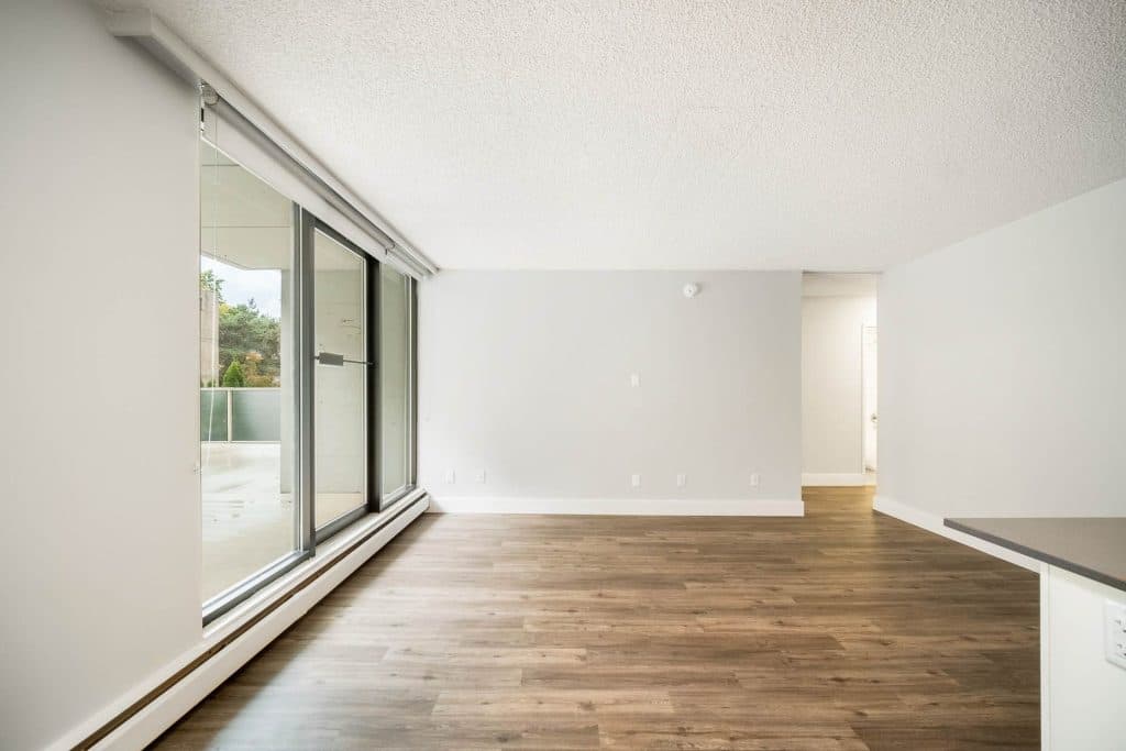 The Summit — 1 Bedroom - Photo 4