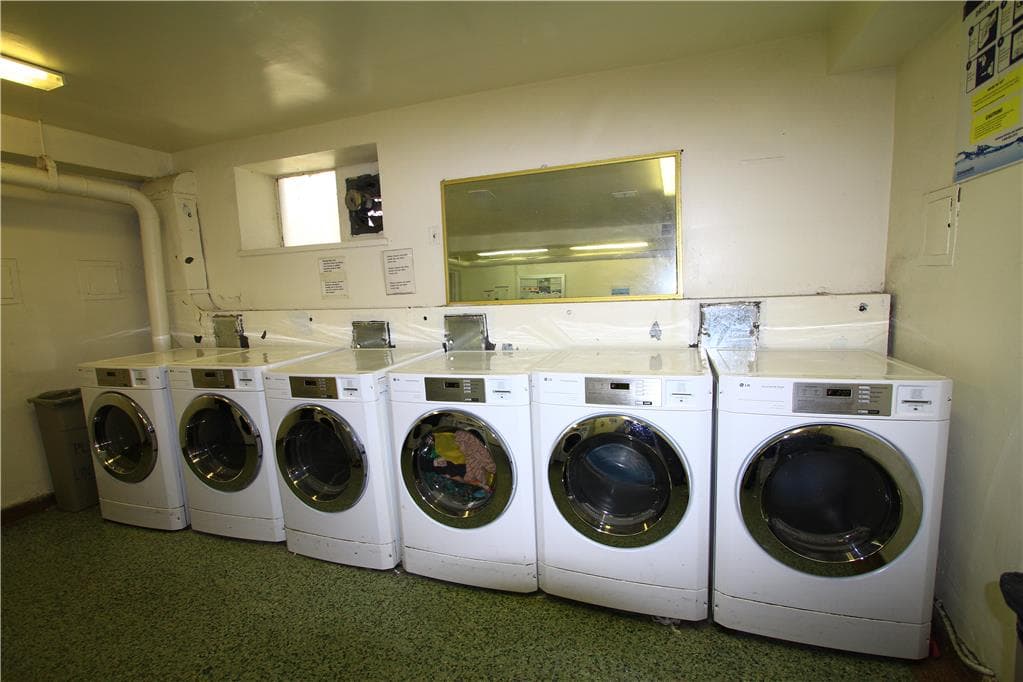Greencrest Apartments — 2 Bedrooms - Photo 12