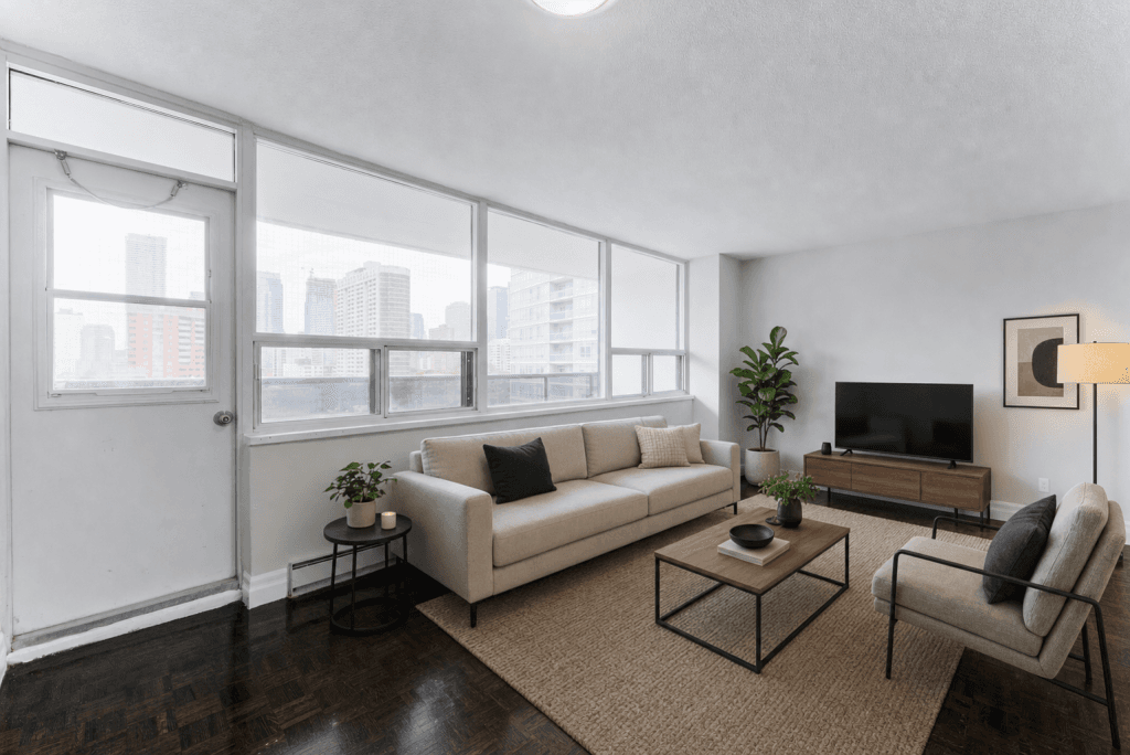 Wellesley Square — Downtown 1 Bedroom - Photo 4