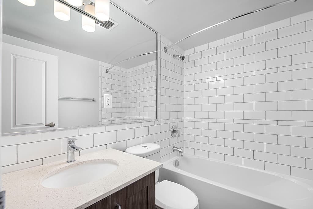 Wellesley Square — Downtown 1 Bedroom - Photo 25