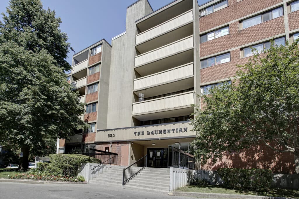 The Laurentian — 2 Bedrooms - Photo 2