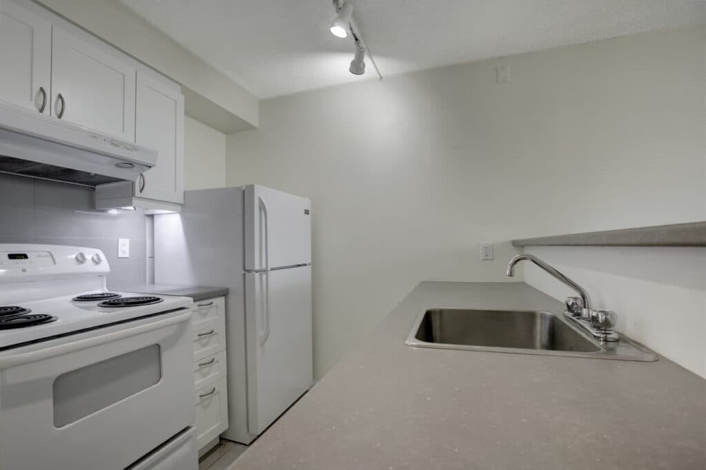 Valleyview Apartments — 3 Bedroom - Photo 4