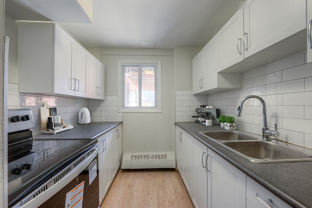Silver Springs Park 2 — 3 Bedroom Townhouse + Den - Photo 19