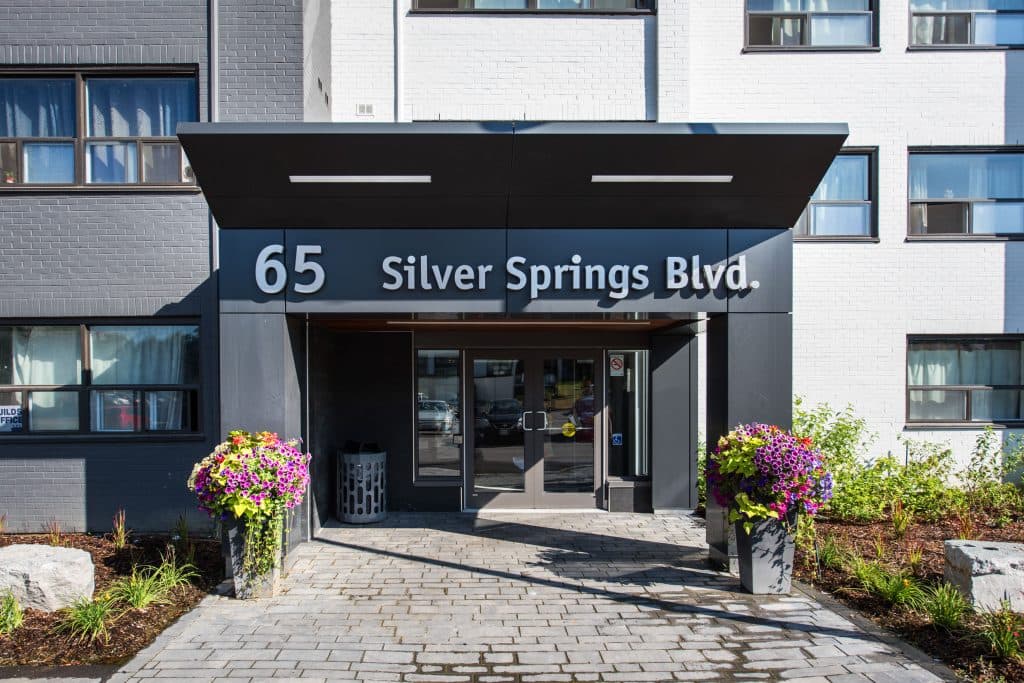 Silver Springs Park 1 — 3 Bedroom - Photo 5