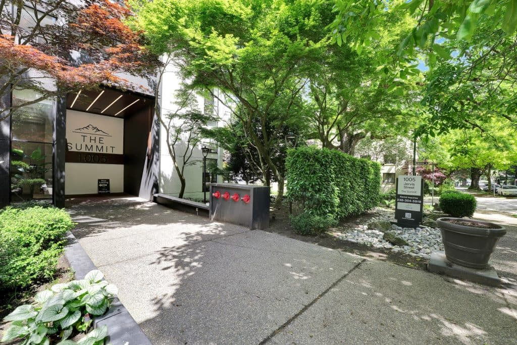 The Summit — 1 Bedroom - Photo 12