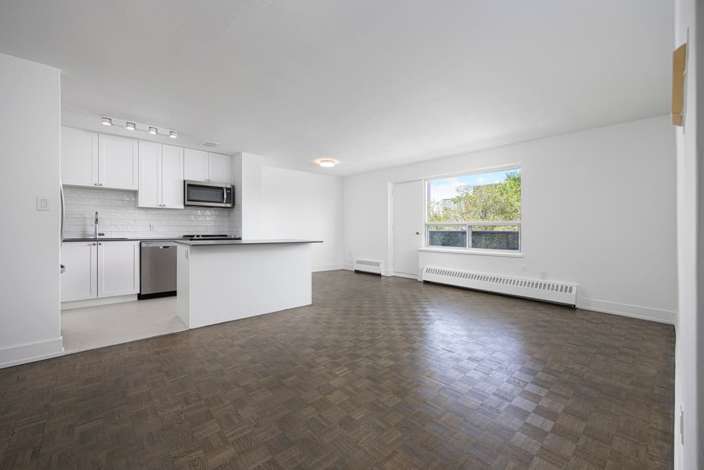 Draydon Manor — 1 Bedroom - Photo 14