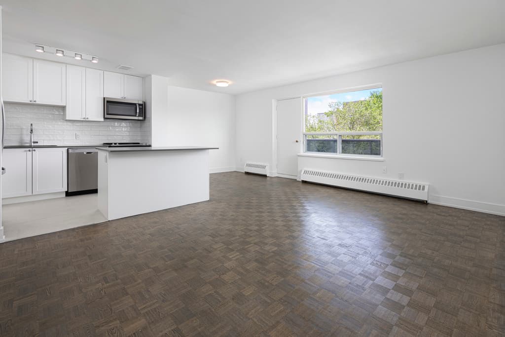 Draydon Manor — 1 Bedroom - Photo 17