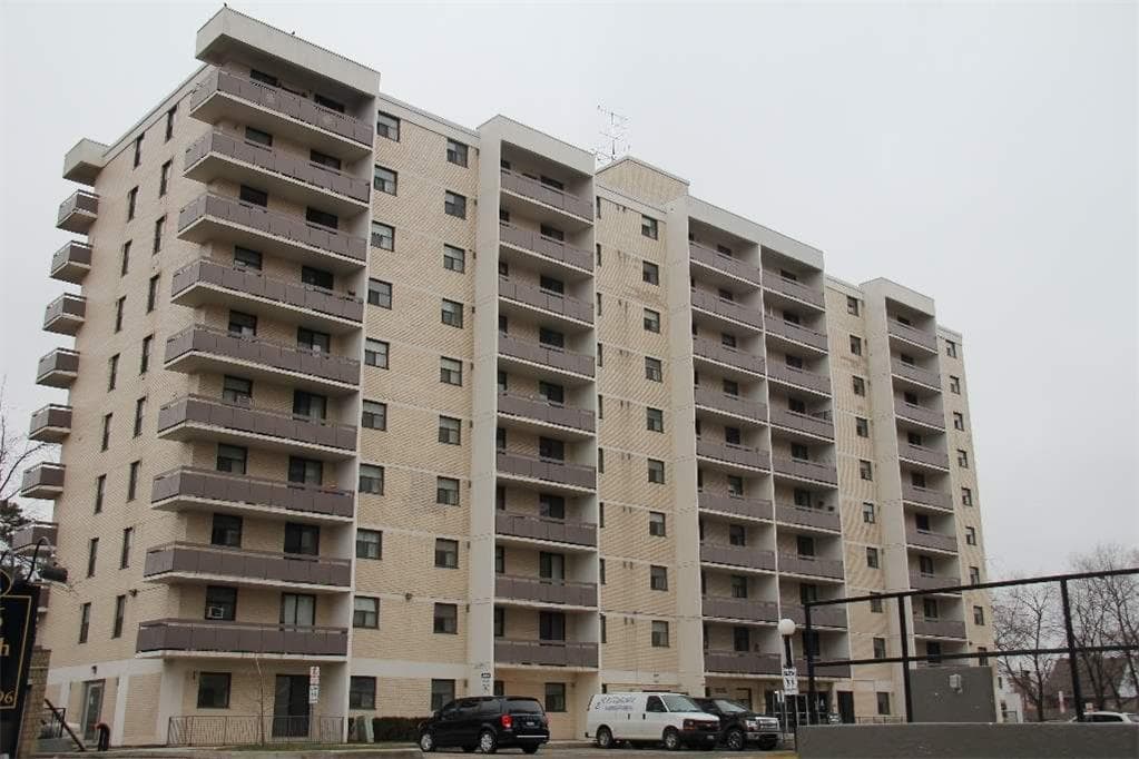 Maison Neuf Apartments — Bachelor - Photo 6