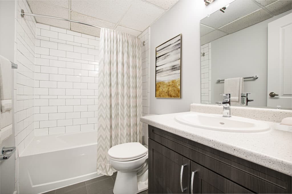 Riverside Tower — Studio (Bachelor) - Photo 6