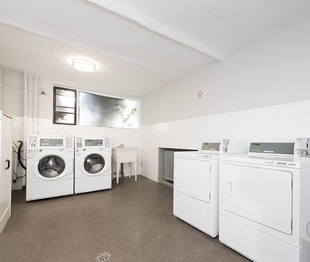 Crown Hill Place Apartments - Photo 6