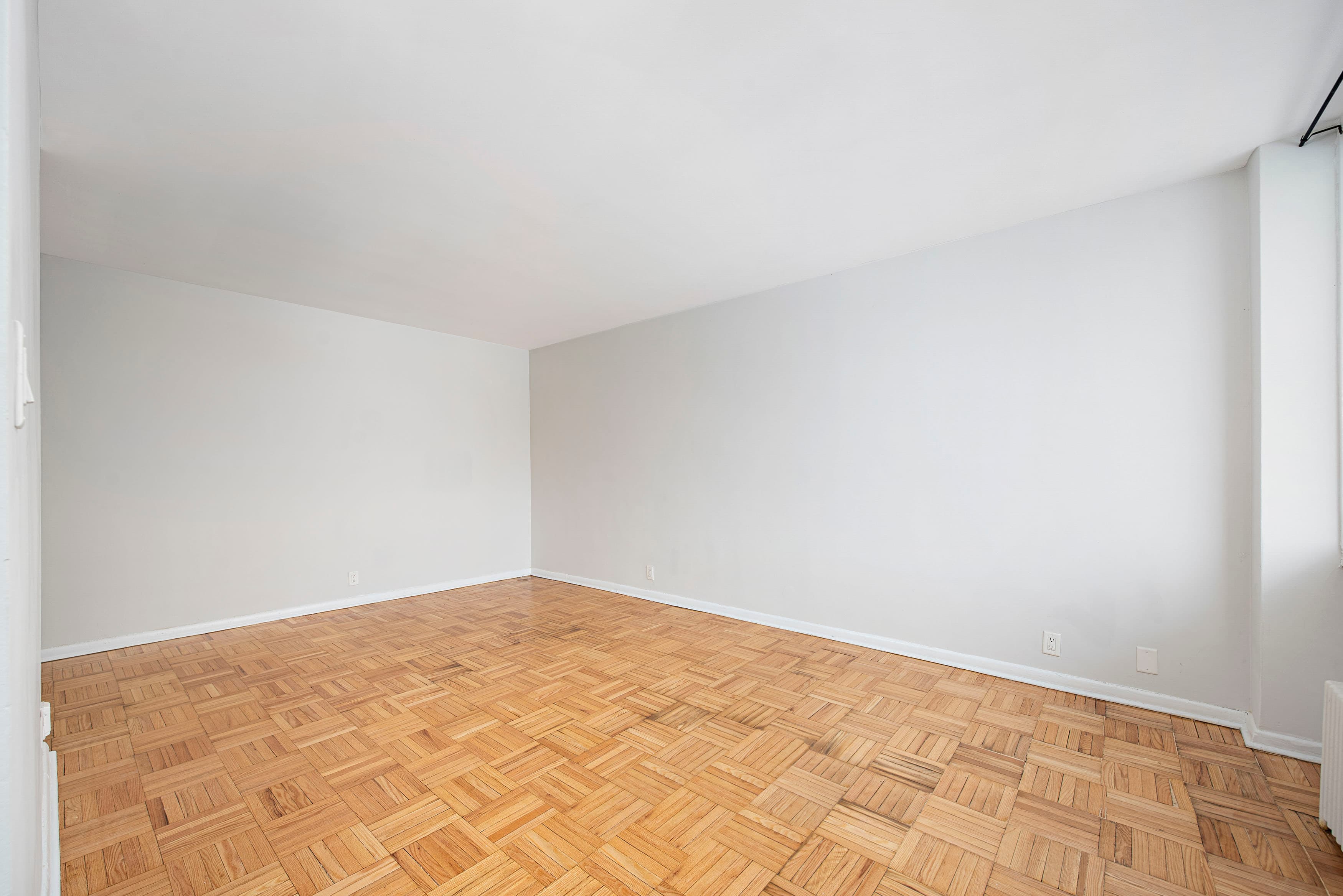 Crown Hill Place Apartments - Photo 13
