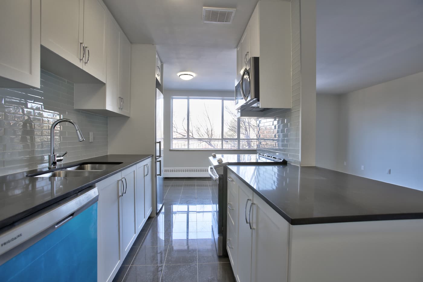 Benson Apartments — Eglinton and Kennedy Scarborough 3 Bedrooms - Photo 12