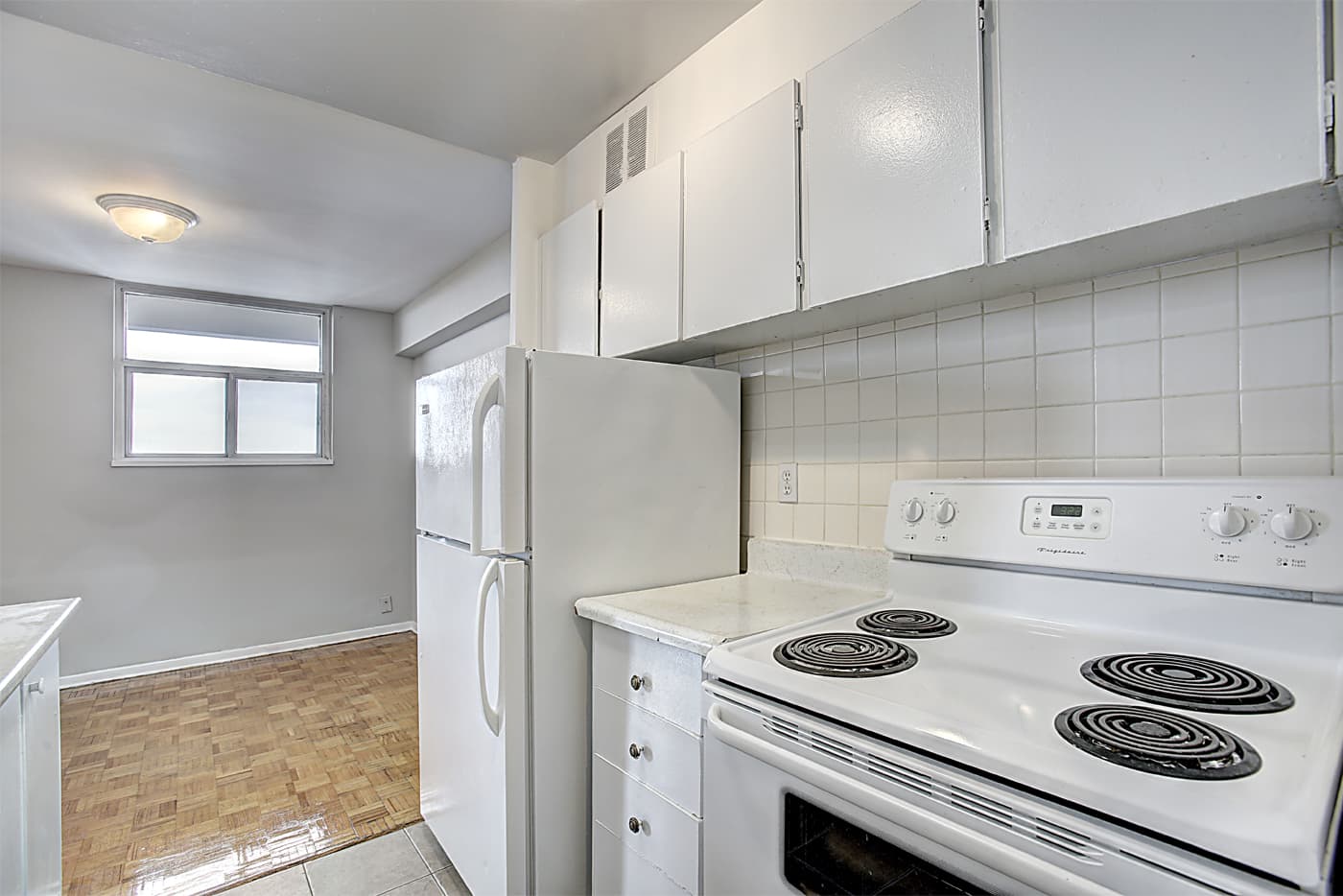 Maison Neuf Apartments — Bachelor - Photo 10