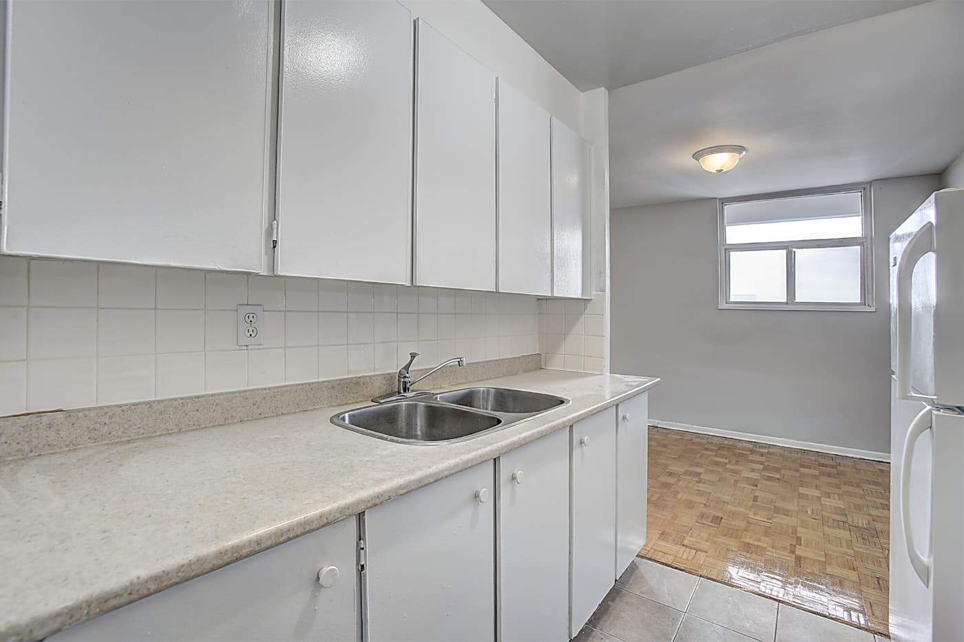 Maison Neuf Apartments — Bachelor - Photo 12