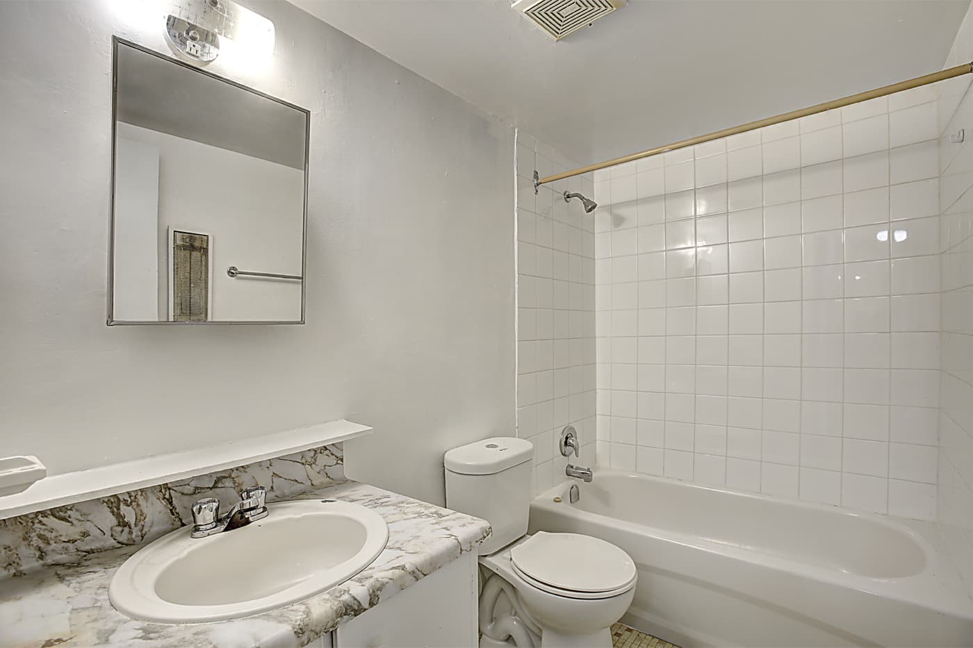 Maison Neuf Apartments — Bachelor - Photo 18