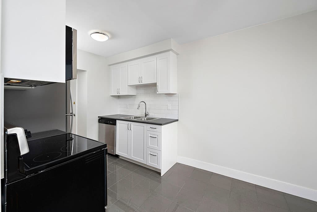Pharmacy Apartments — Golden Mile 1 Bedroom - Photo 8