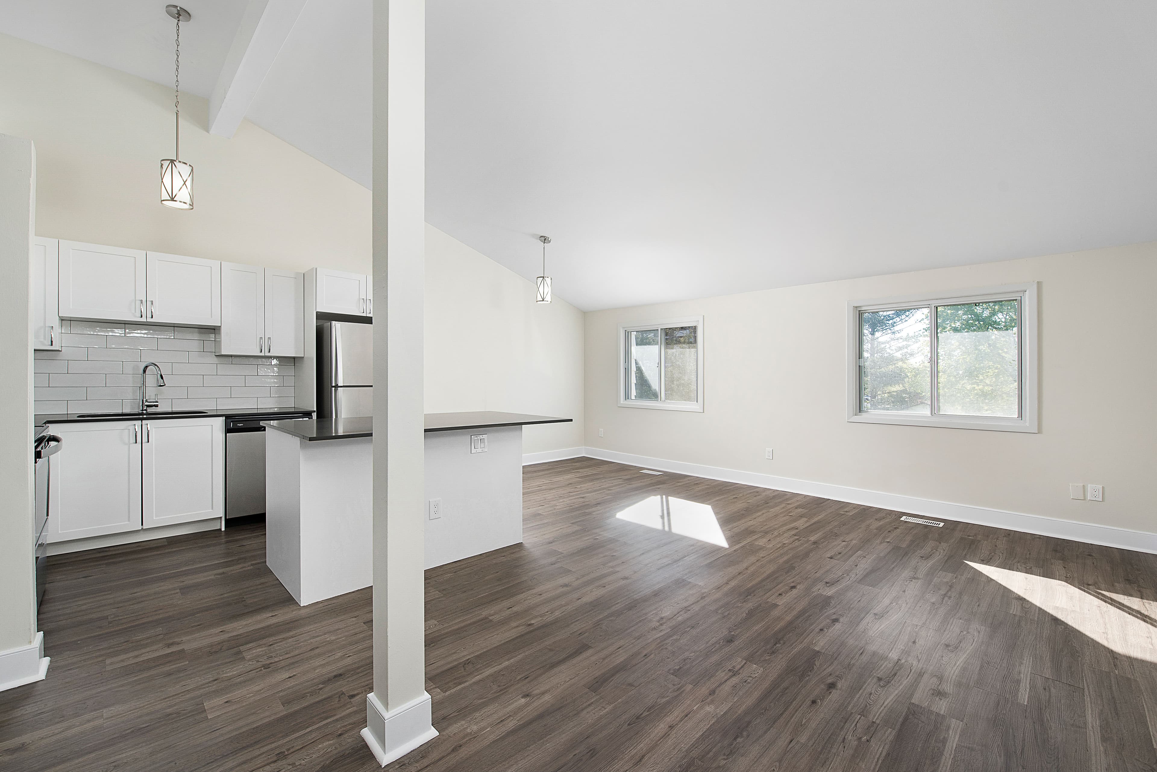 Forest Glen Townhomes — 4 Bedrooms Townhouse - Photo 12