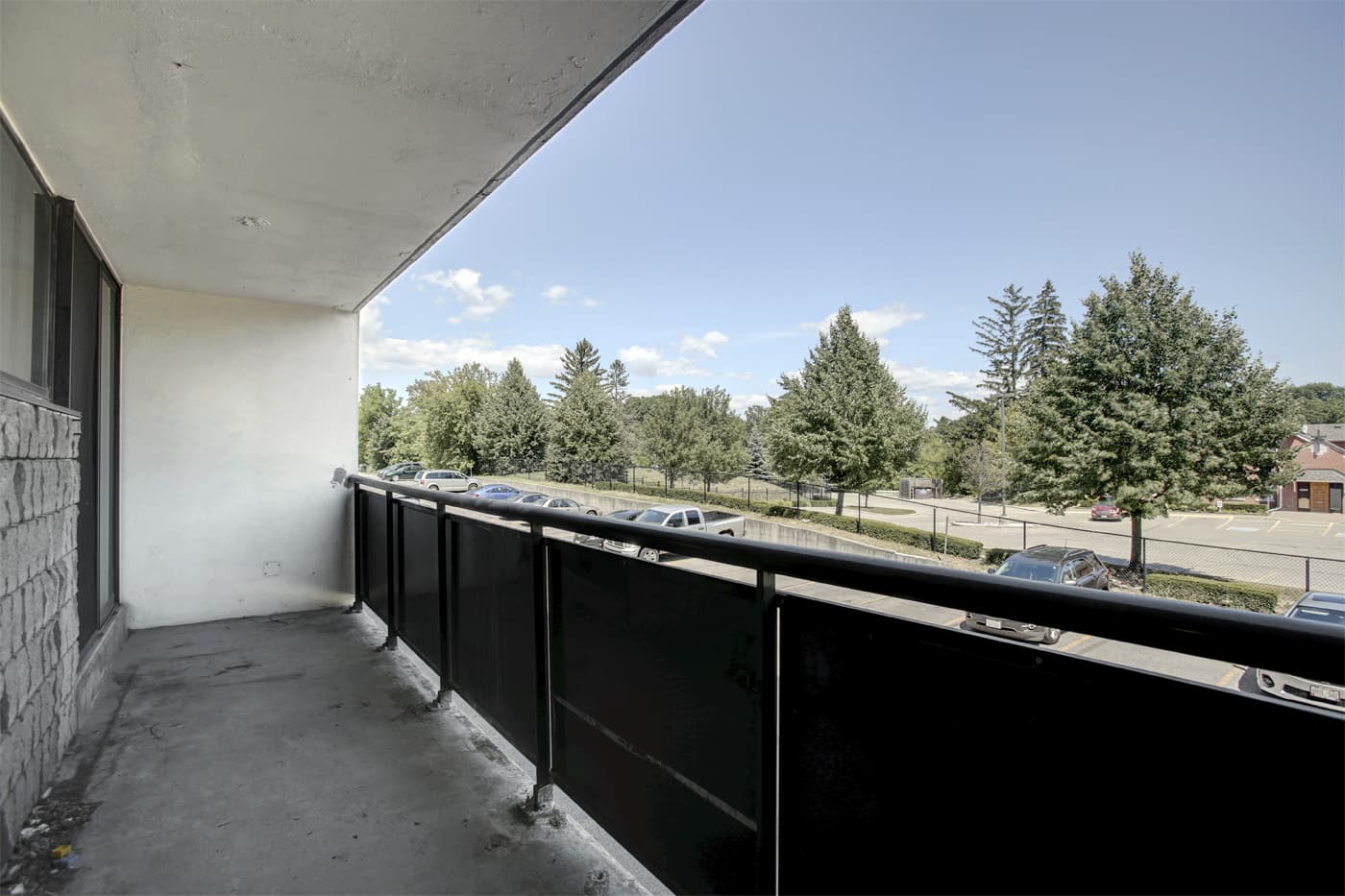 Valleyview Apartments — 3 Bedroom - Photo 21