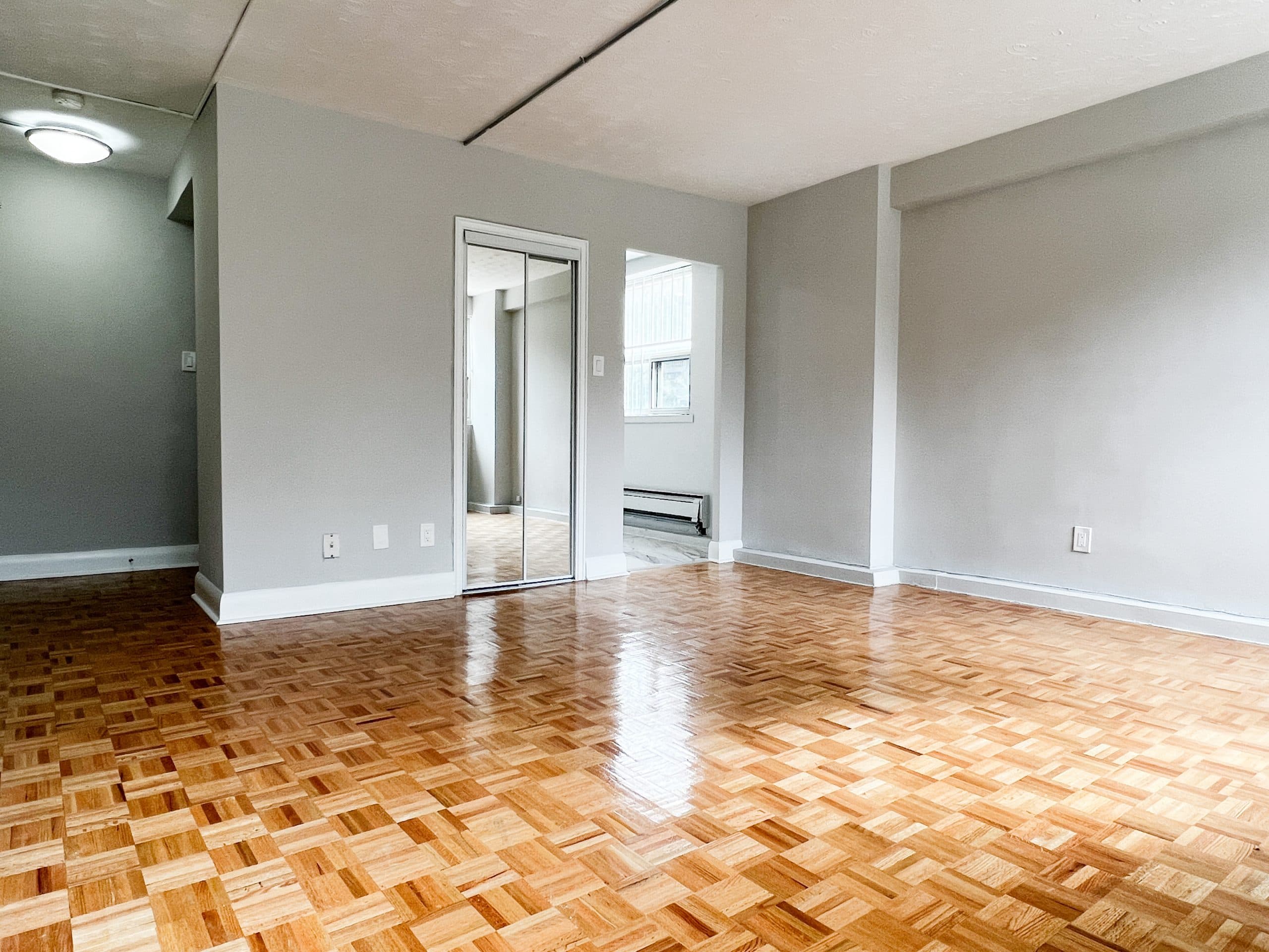 Sum Tai — Parkdale Studio (Bachelor) - Photo 11