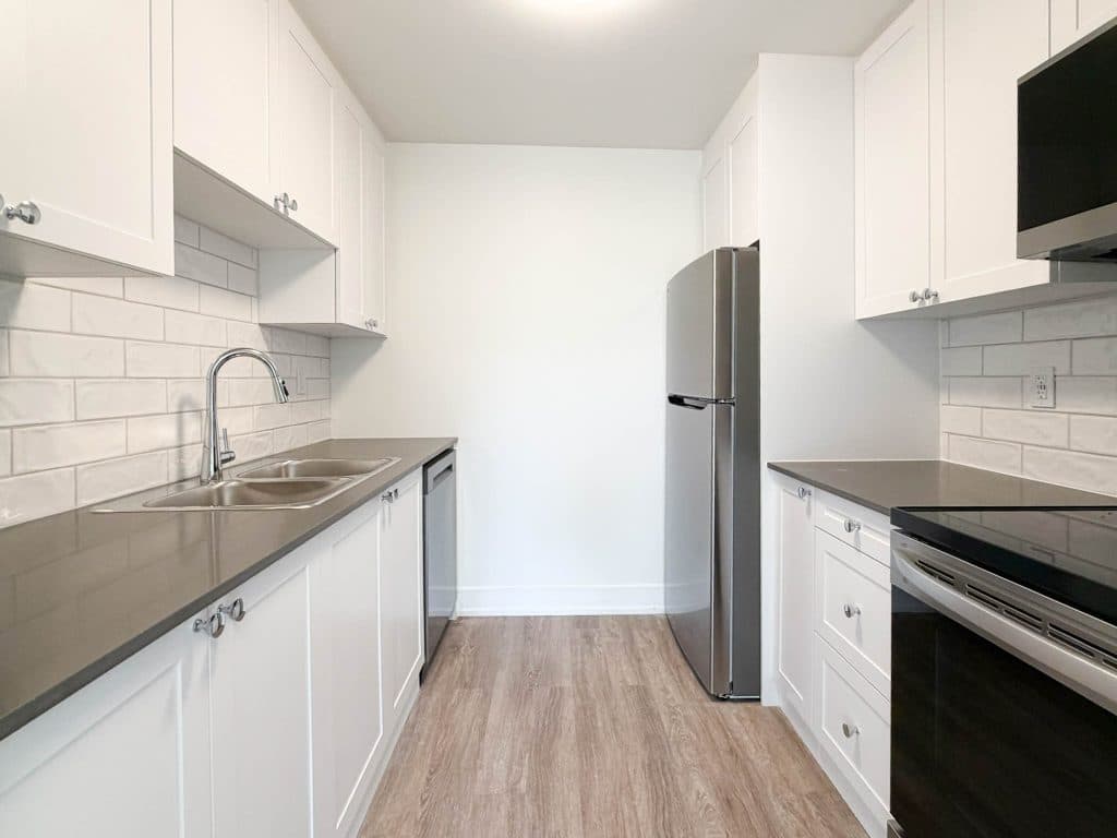 Trossacks Avenue Townhouses — 3 Bedrooms - Photo 2