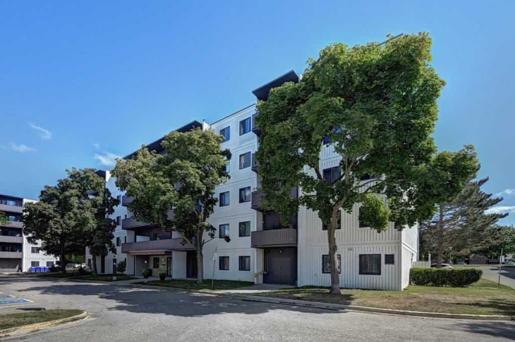 Trossacks Avenue Townhouses — 3 Bedrooms - Photo 14