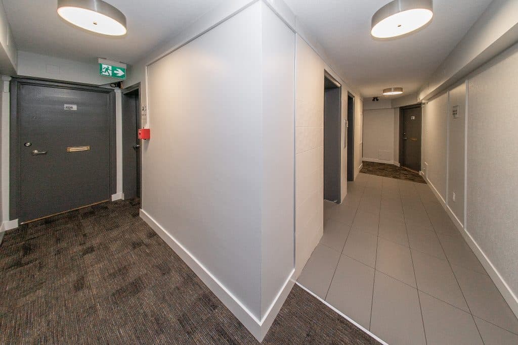 Park Towers — Bachelor - Photo 14