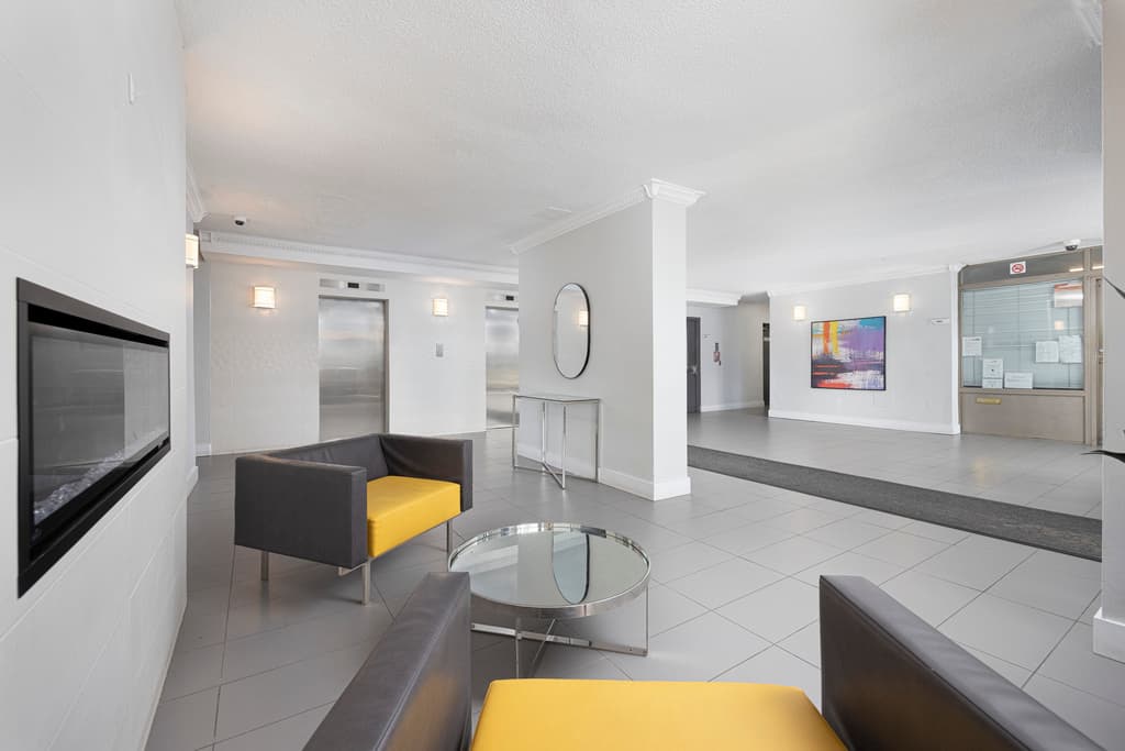 Eglinton Residences — 3 Bedroom - Photo 12