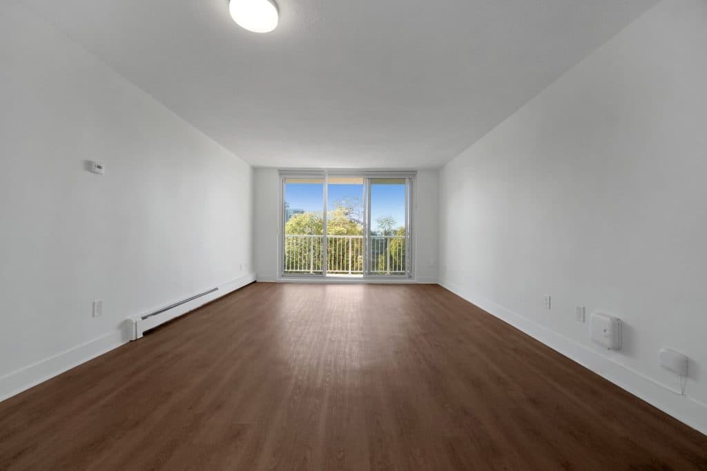 130 Keith Road — Bachelor - Photo 9