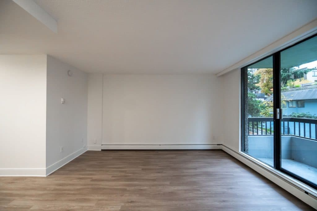 Barclay Towers — Bachelor - Photo 9