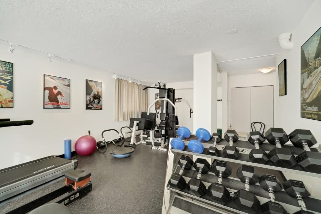 Pendrell Apartments — Bachelor - Photo 16