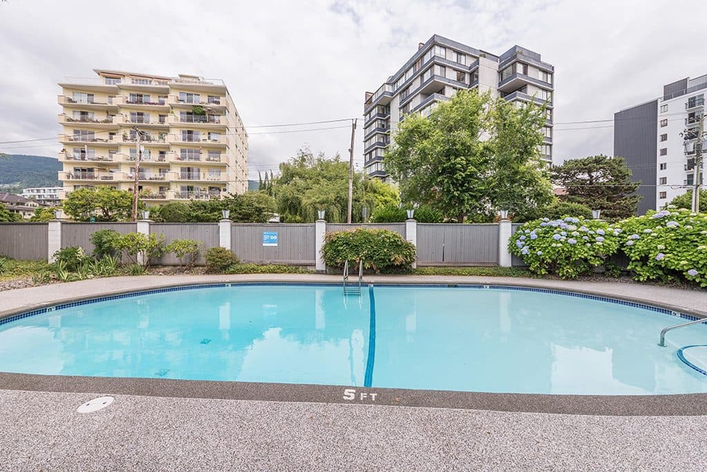 The Shoreland — 3 Bedroom - Photo 11