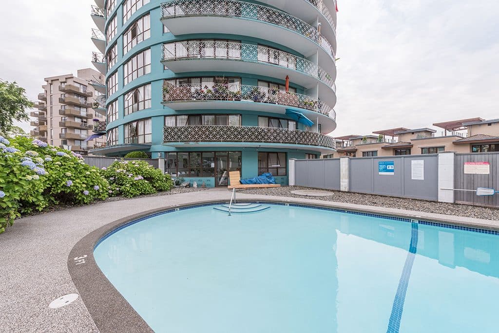 The Shoreland — 3 Bedroom - Photo 8