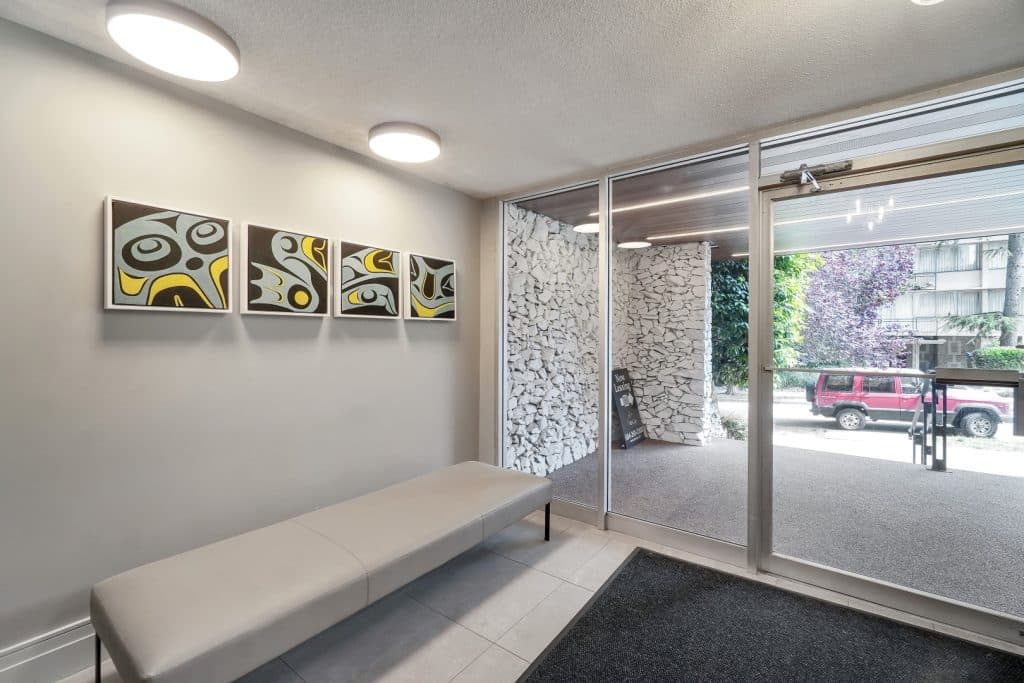 Pendrell Apartments — Bachelor - Photo 7