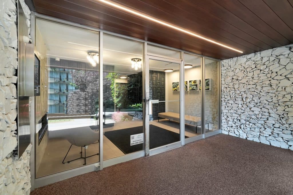 Pendrell Apartments — Bachelor - Photo 6