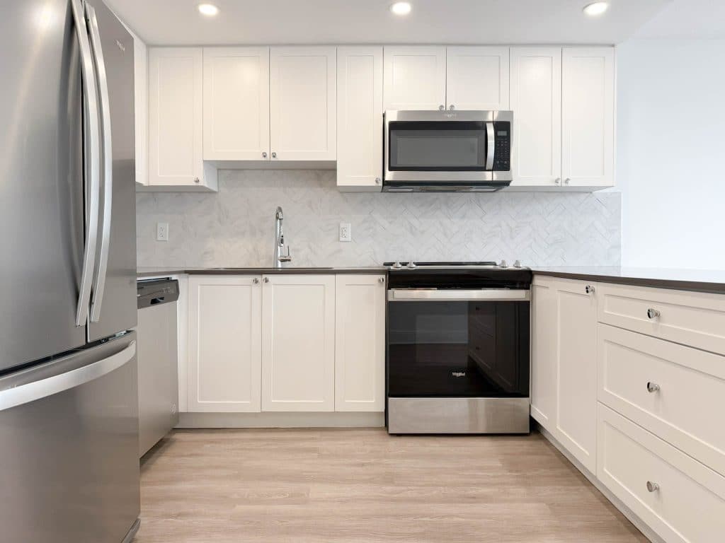 Connaught Apartments — Bachelor