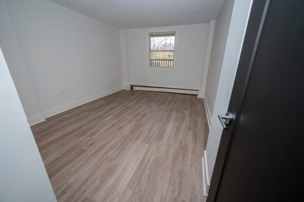 Willett Apartments — Bachelor - Photo 3