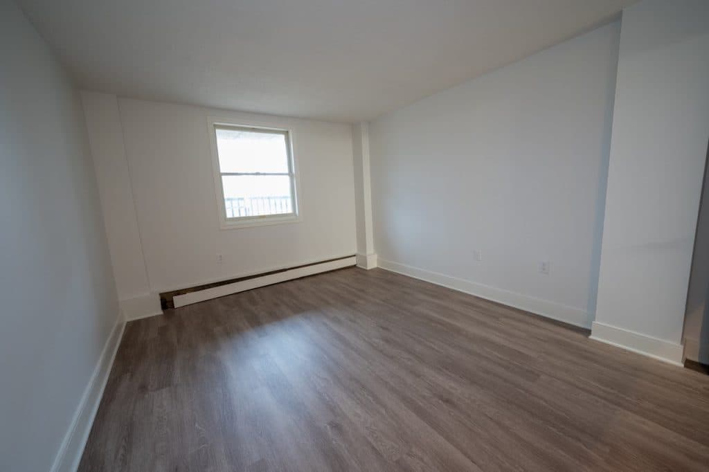 Willett Apartments — Bachelor - Photo 6
