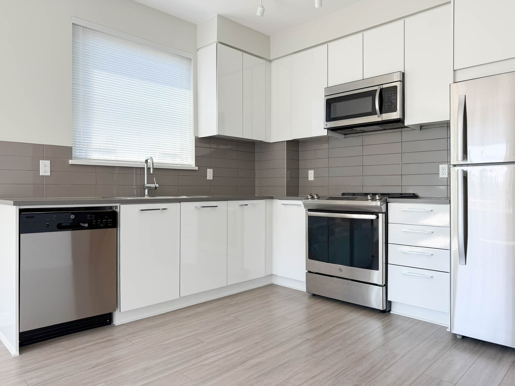Hawthorne at Timber Court — 3 Bedrooms - Photo 24