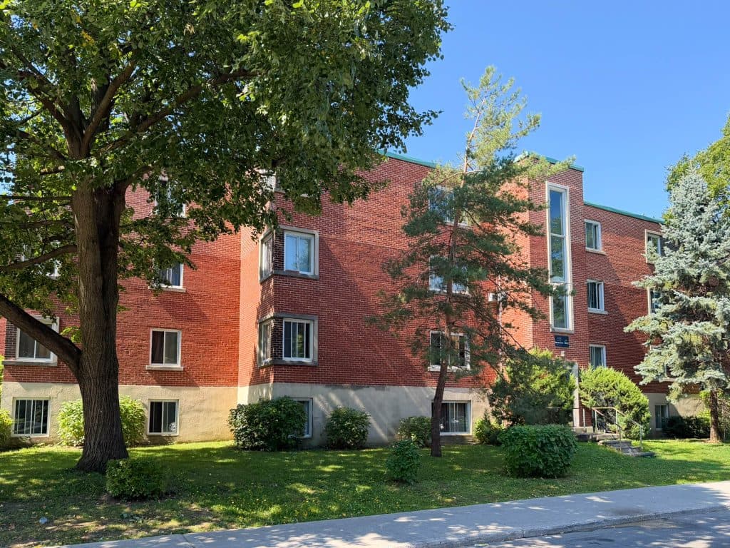 Rue Deguire Apartments — 3 Bedroom - Photo 15