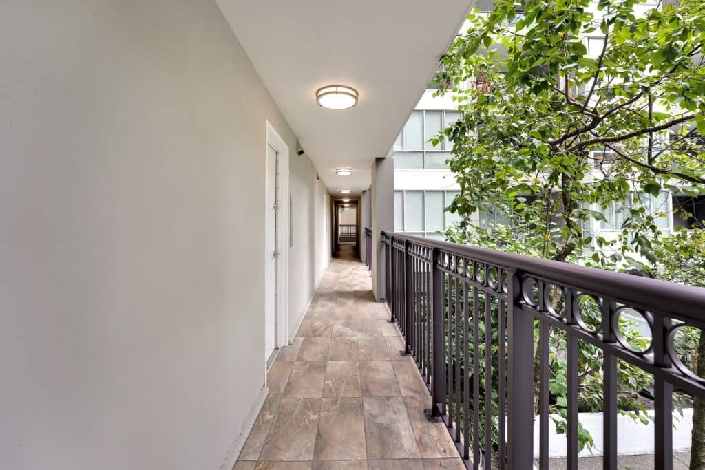 Pacific Terrace Apartments — Downtown Vancouver Bachelor - Photo 18