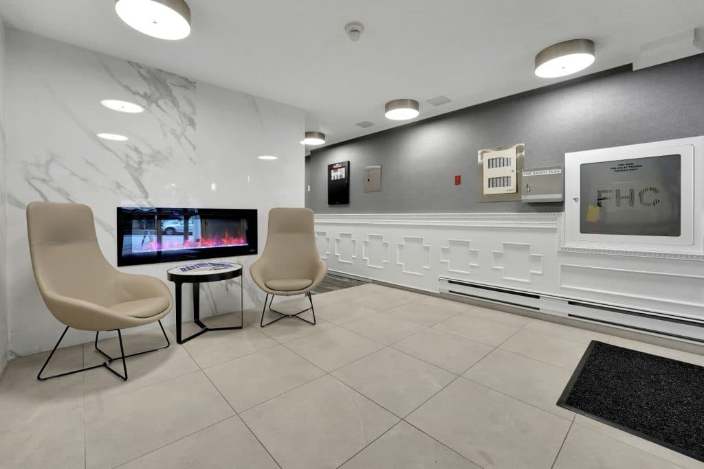 Pacific Terrace Apartments — Downtown Vancouver Bachelor - Photo 11