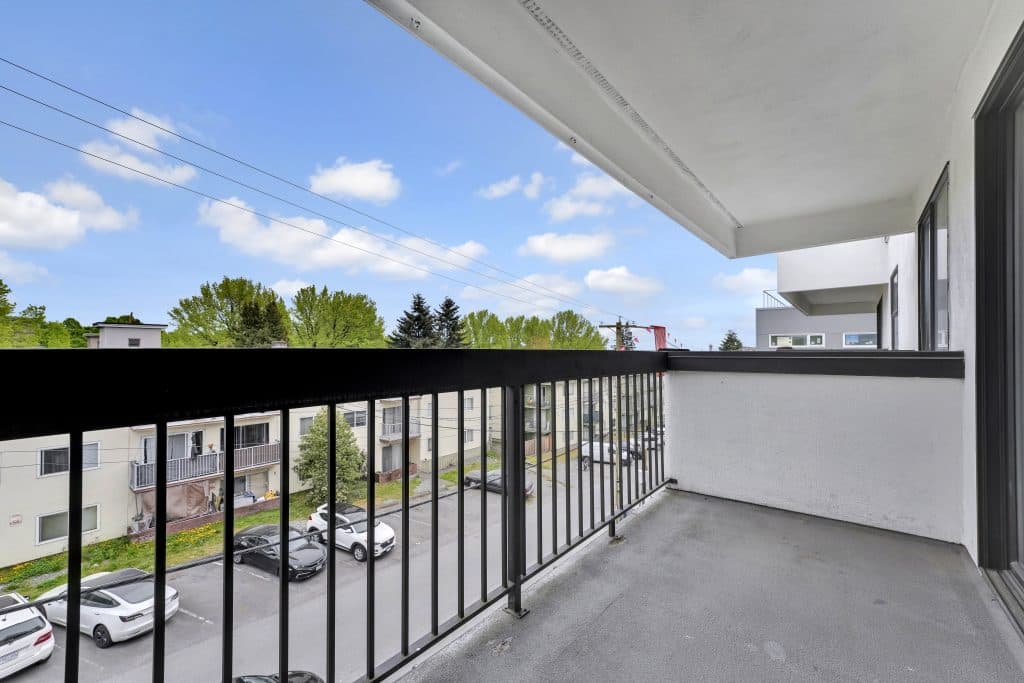 Bridgewater Apartments - Photo 8